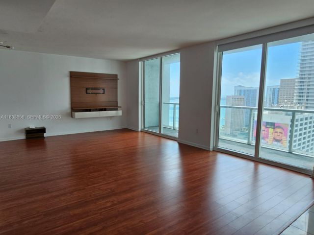 condo for sale in Miami - 244 Biscayne Blvd 3707 - MondialRealty