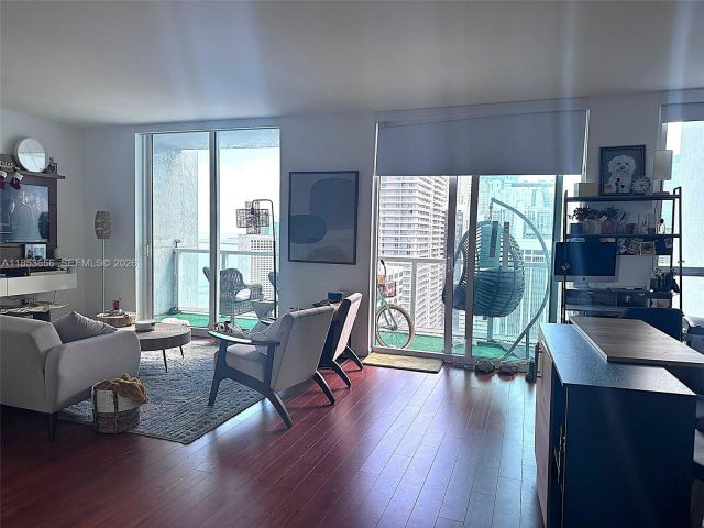 condo for sale in Miami - 244 Biscayne Blvd 3707 - MondialRealty