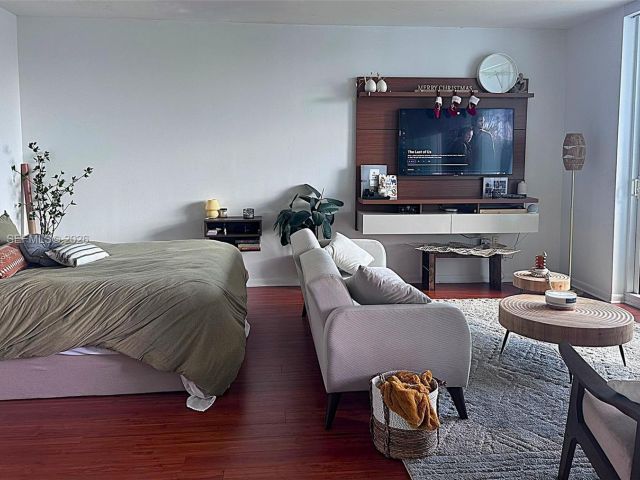 condo for sale in Miami - 244 Biscayne Blvd 3707 - MondialRealty