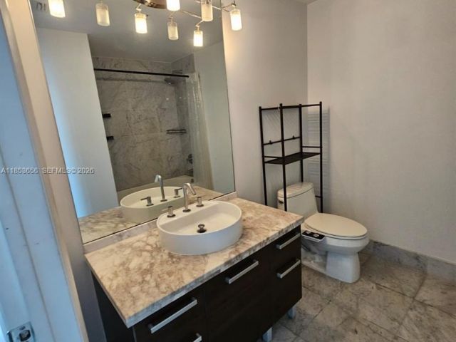 condo for sale in Miami - 244 Biscayne Blvd 3707 - MondialRealty