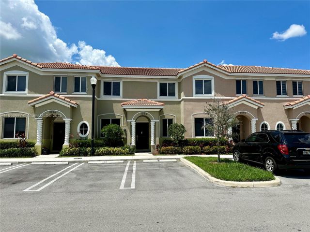 3-bedroom home for rent in Homestead - 1092 SE 23rd Ave 1092 - MondialRealty