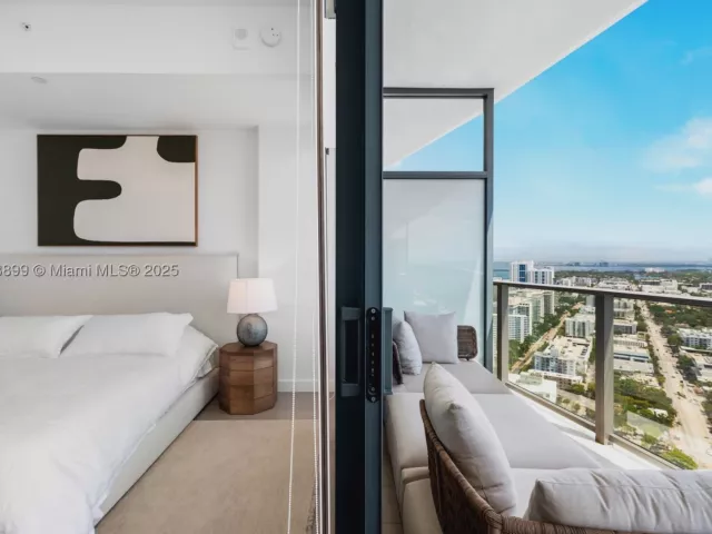2-bedroom condo for sale in Miami Beach - 500 alton rd 3604 - MondialRealty
