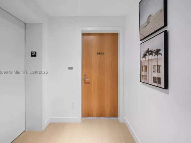 2-bedroom condo for sale in Miami Beach - 500 alton rd 3604 - MondialRealty