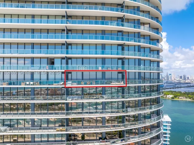 2-bedroom condo for sale in Miami Beach - 500 alton rd 3604 - MondialRealty