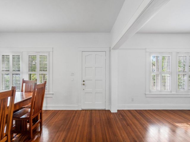 Home for sale at 319 Buckingham Road - photo 6390794