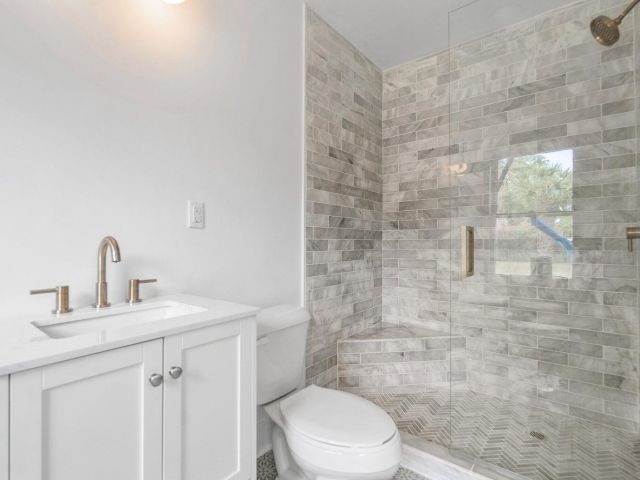 Home for sale at 319 Buckingham Road - photo 6506719