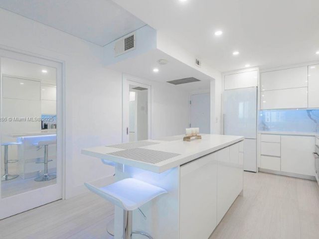 Apartment for sale  Unit #811 - photo 6384483