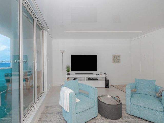 Apartment for sale  Unit #811 - photo 6384490