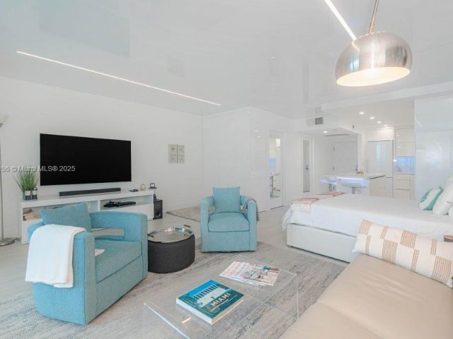 Apartment for sale  Unit #811 - photo 6384491