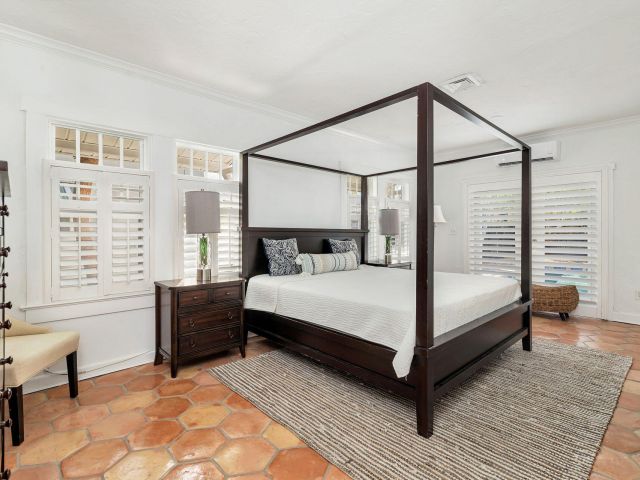 Home for rent at 222 Greenwood Drive - photo 6392714