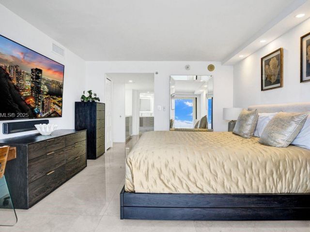 Apartment for sale  Unit #1605 - photo 6415696