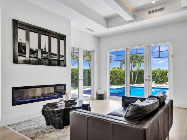 Home for sale at 770 Joe Lee Circle - photo 6436398