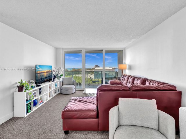 Apartment for sale  Unit #1025 - photo 6384965
