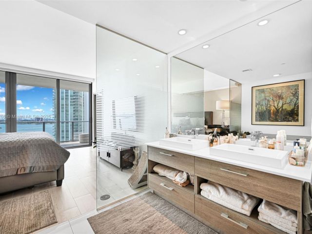 Apartment for sale  Unit #2201 - photo 6385419