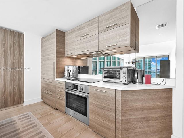 Apartment for sale  Unit #2201 - photo 6385427