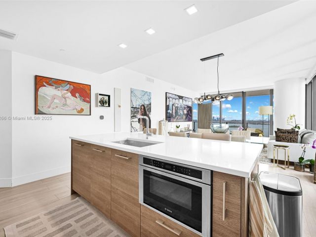 Apartment for sale  Unit #2201 - photo 6385428