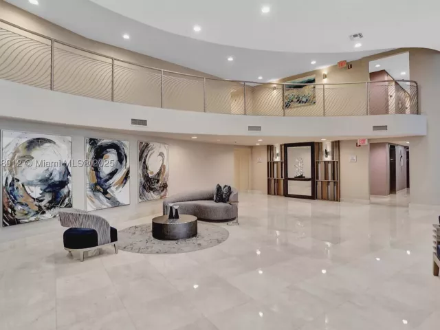 2-bedroom condo for sale in Aventura - 3370 Hidden Bay Dr 812 - MondialRealty