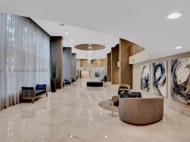2-bedroom condo for sale in Aventura - 3370 Hidden Bay Dr 812 - MondialRealty