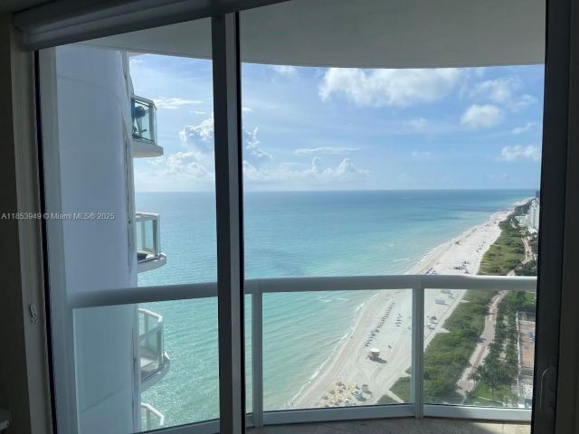 Apartment for rent  Unit #3404 - photo 7501959