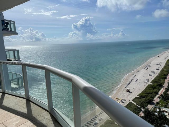 Apartment for rent  Unit #3404 - photo 7501968