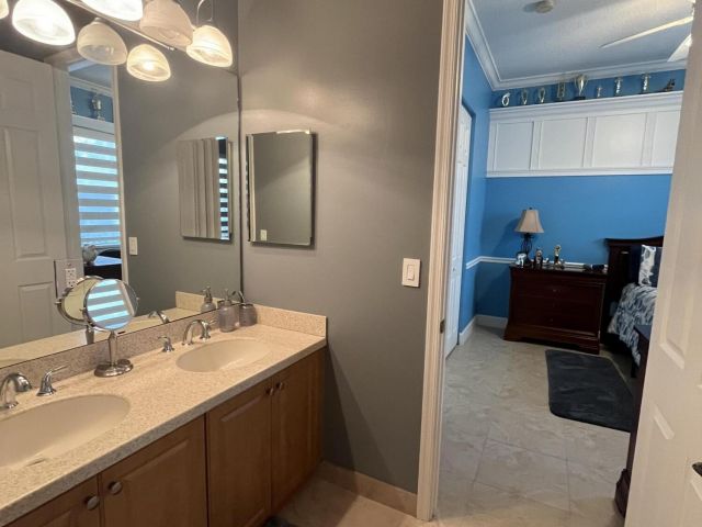 Home for sale at 9386 Madewood Court - photo 6390612