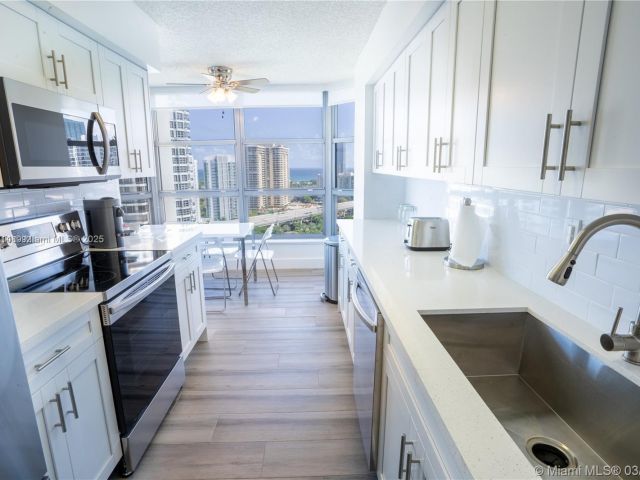 Apartment for sale  Unit #2509 - photo 6386116