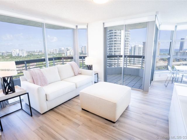 Apartment for sale  Unit #2509 - photo 6386120