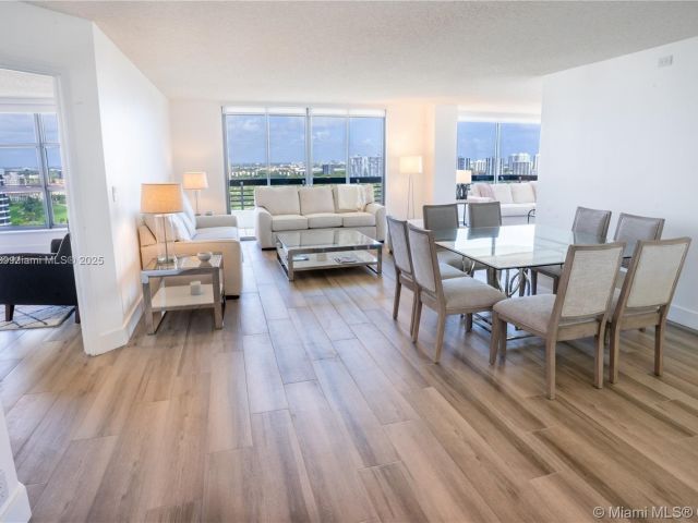 Apartment for sale  Unit #2509 - photo 6386127