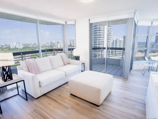 2-bedroom condo for sale in Aventura - 3530 Mystic Pointe Dr 2509 - MondialRealty