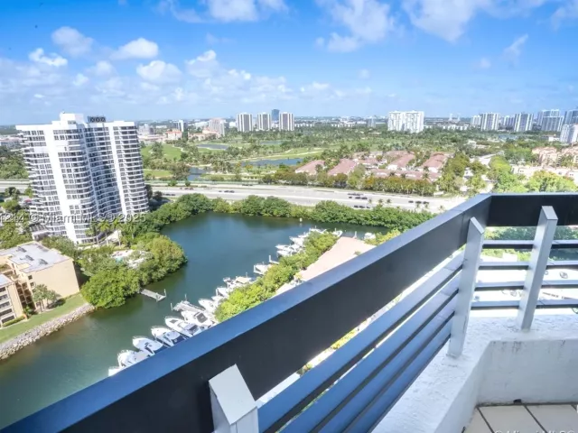 2-bedroom condo for sale in Aventura - 3530 Mystic Pointe Dr 2509 - MondialRealty