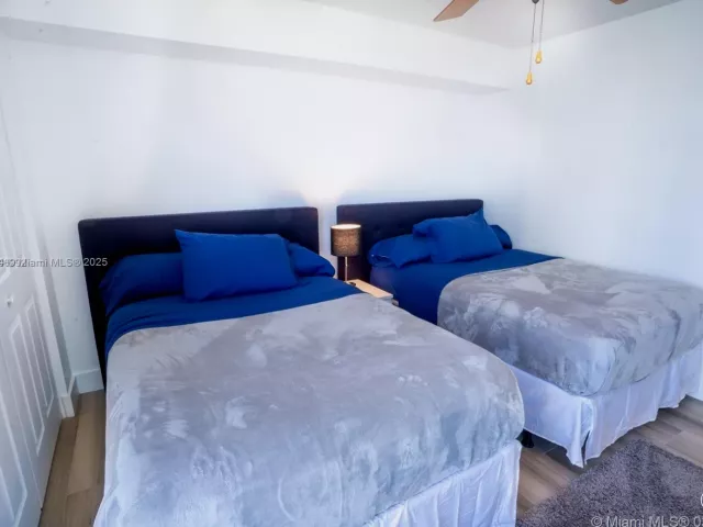 2-bedroom condo for sale in Aventura - 3530 Mystic Pointe Dr 2509 - MondialRealty