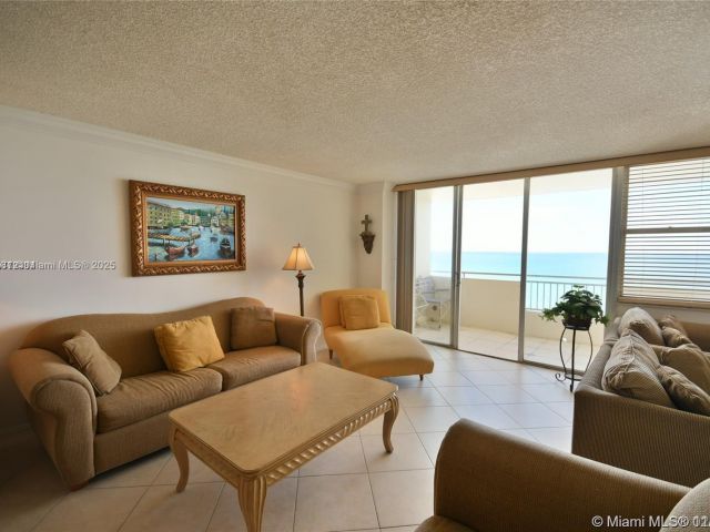 Apartment for sale  Unit #1204 - photo 6388849