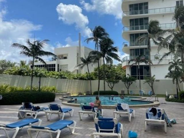 Apartment for rent  Unit #10F - photo 6936459