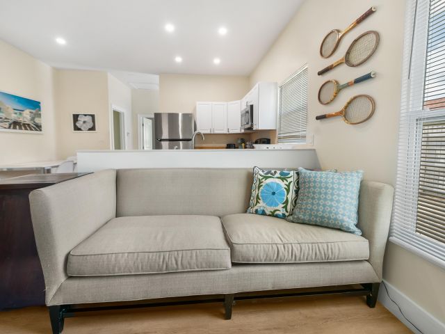 Home for rent at 602 NW 1st Street - photo 6392062