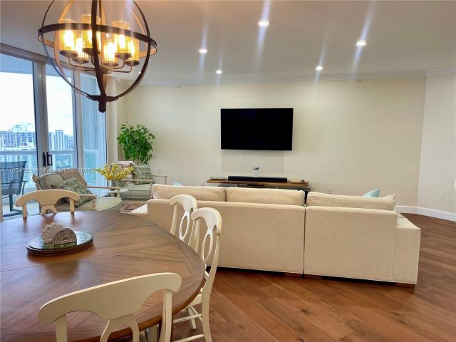 Apartment for rent  Unit #2803 - photo 6410744