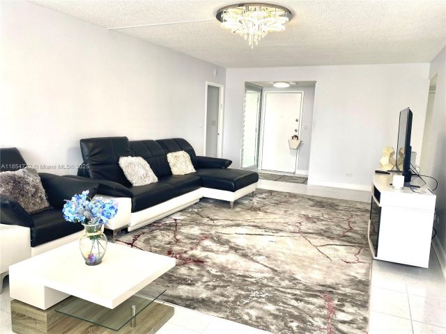 Apartment for sale  Unit #615 - photo 7491099