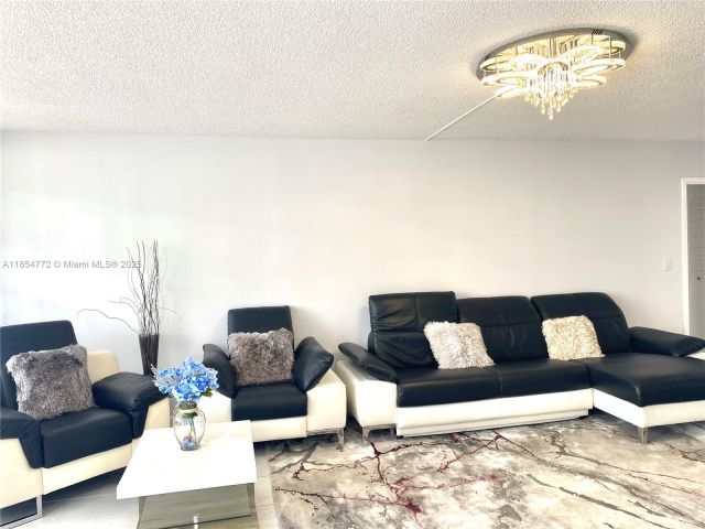 Apartment for sale  Unit #615 - photo 7491104