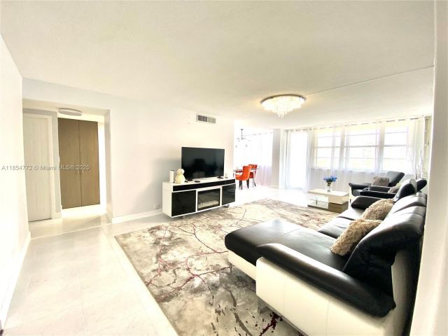 Apartment for sale  Unit #615 - photo 7491115