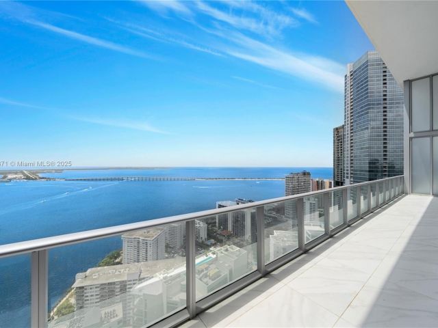 Apartment for sale  Unit #4401 - photo 6429063