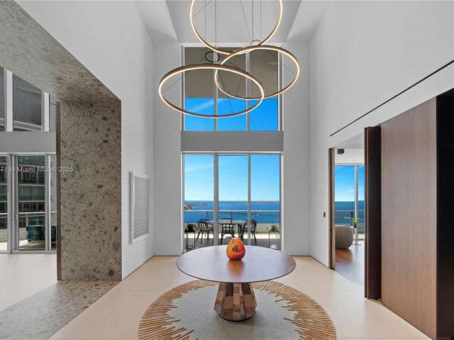 Apartment for sale  Unit #4401 - photo 6429068