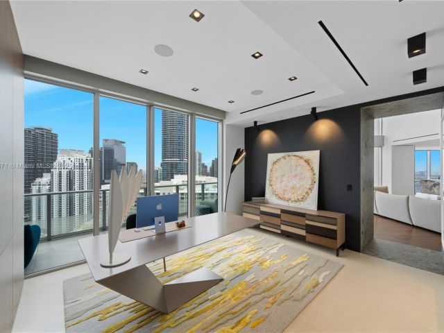 Apartment for sale  Unit #4401 - photo 6429072