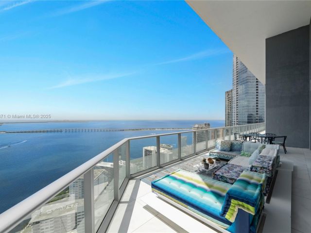 Apartment for sale  Unit #4401 - photo 6429079