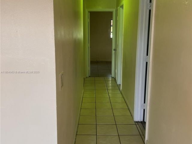 3-bedroom home for rent in Hollywood - 6150 Dawson St 0 - MondialRealty