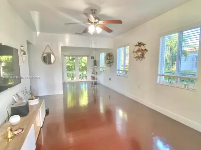 3-bedroom home for sale in Coral Gables - 702 Boabadilla St - MondialRealty