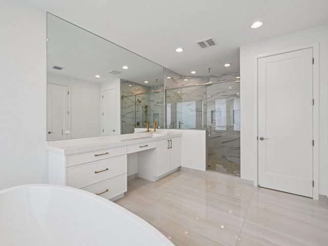 Home for rent at 8107 Crystal Downs Avenue - photo 6401028