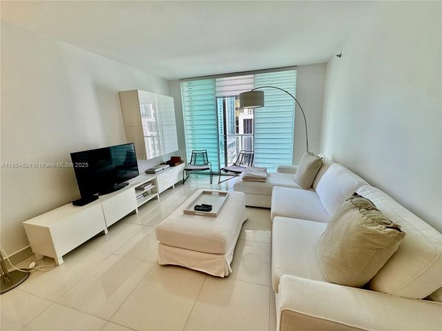 Apartment for sale  Unit #1204 - photo 6403286