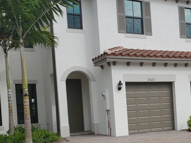 Home for rent at 2022 S Oysterwood Lane S - photo 6450251