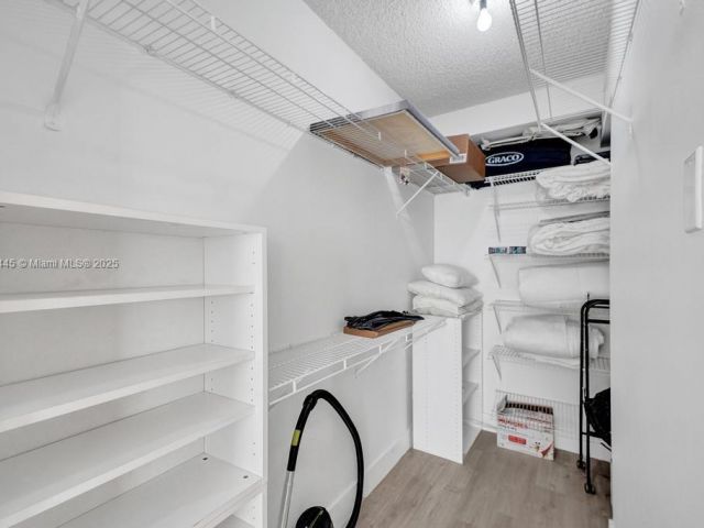 Apartment for sale  Unit #1511 - photo 6394609