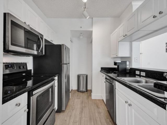 Apartment for sale  Unit #1511 - photo 6394613