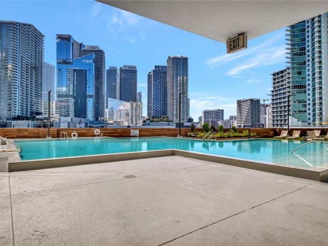 Apartment for sale  Unit #1703 - photo 6417500